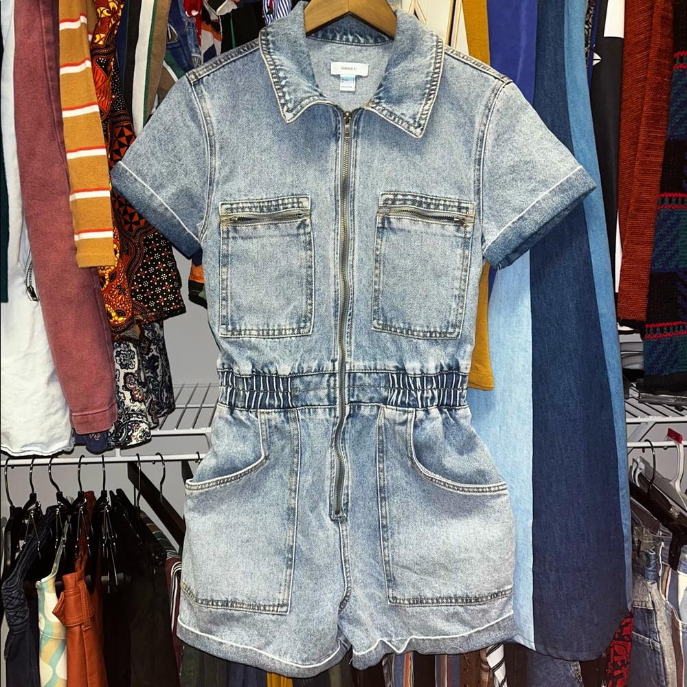 SOLD Adorable Denim Romper Jumper Shorts W/ Zipper Details & Pockets